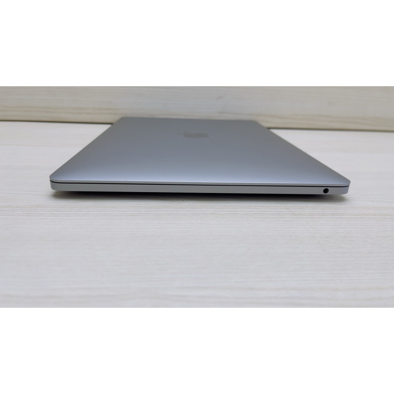 MacBook Pro 15 2016 Space  I7 2.7ghz 16/512